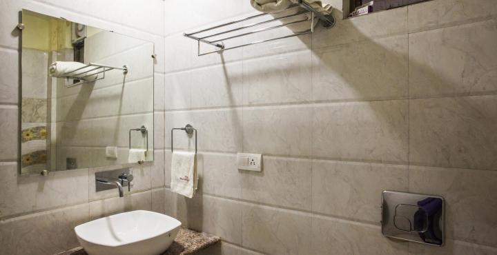 Oyo 2155 Hotel Wardhman Jabalpur Exterior photo